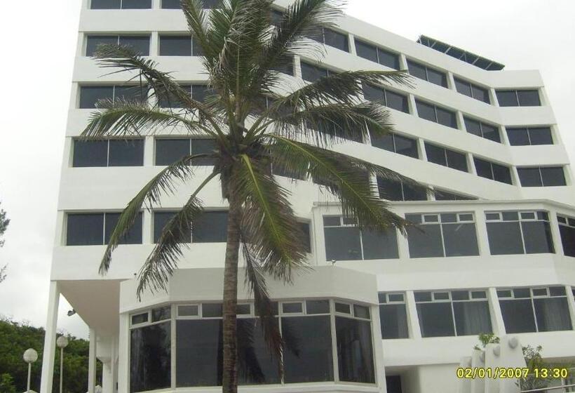 ホテル La Mercy Beach