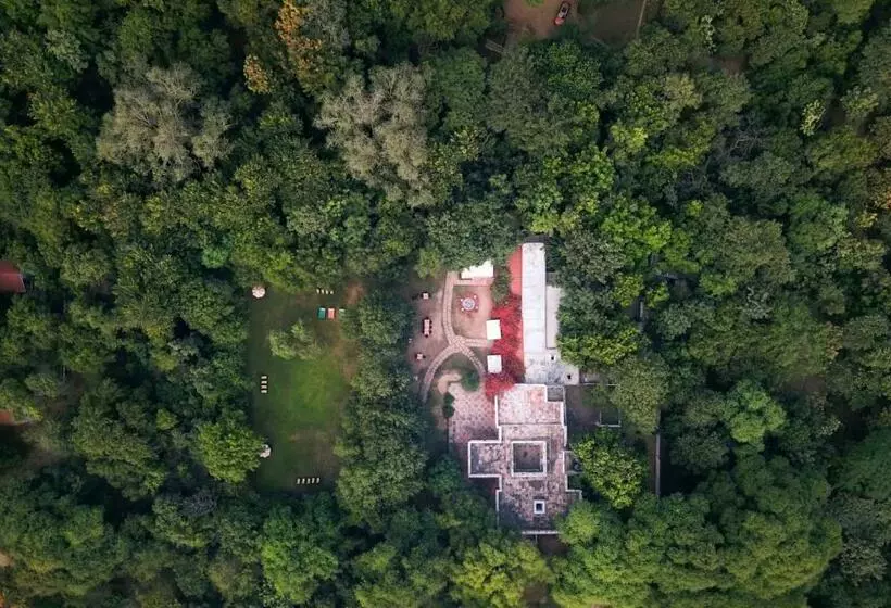 Hotelli Mela Kothi   The Chambal Safari Lodge