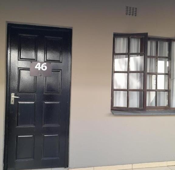 호텔 Nongoma Lodge & Inn Cc