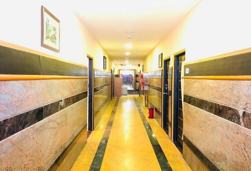 Hotel Royal Residency