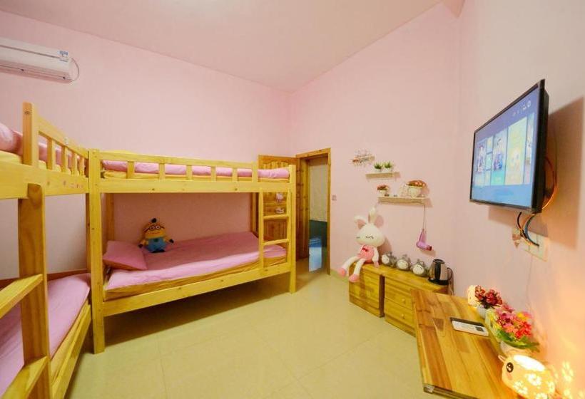 Nanjing Yunshuiyao Haixi International Hostel