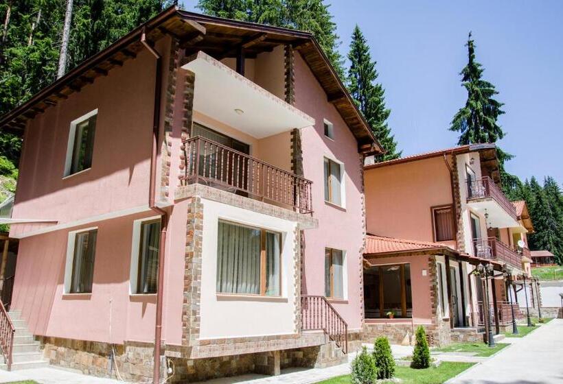 Pensão ивелия къща за гости