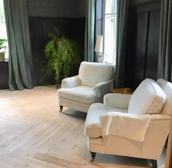 ペンション Björnhofvda Gård