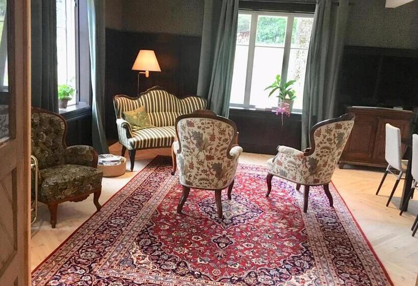 ペンション Björnhofvda Gård