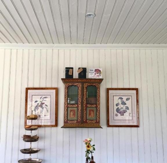 ペンション Björnhofvda Gård