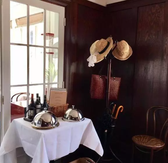 ペンション Björnhofvda Gård