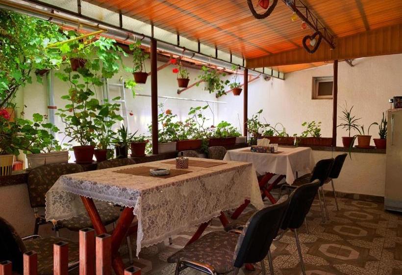 پانسیون Casa Mary