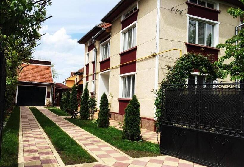 پانسیون Casa Mary