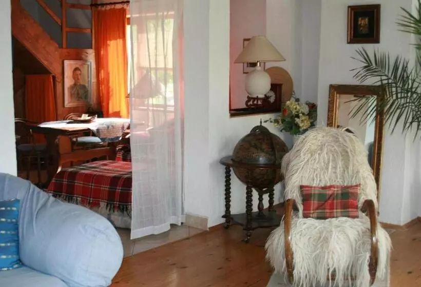 پانسیون Guest House Kamenik