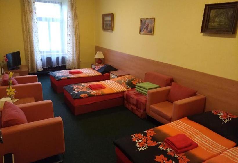 Пансион Guest House U Zámku