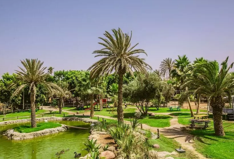 Majatalo Le Domaine Limoune