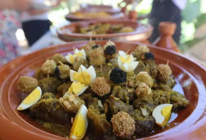 Majatalo Le Domaine Limoune