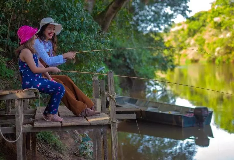 ペンション Pousada Da Gibinha