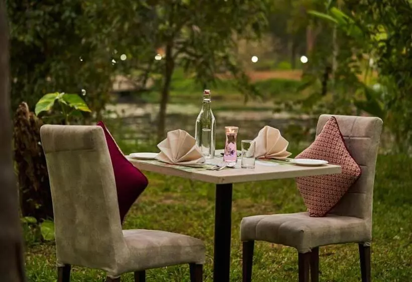 Lomakeskus Sterling Palavelli Godavari