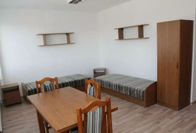 Retkeilymaja City Building