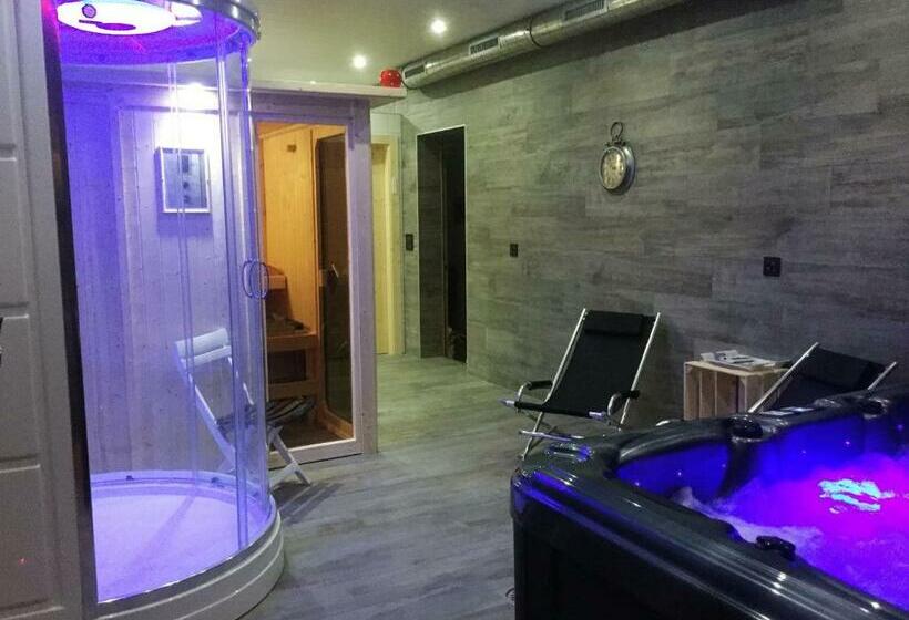 호스텔 Logis De La Licorne