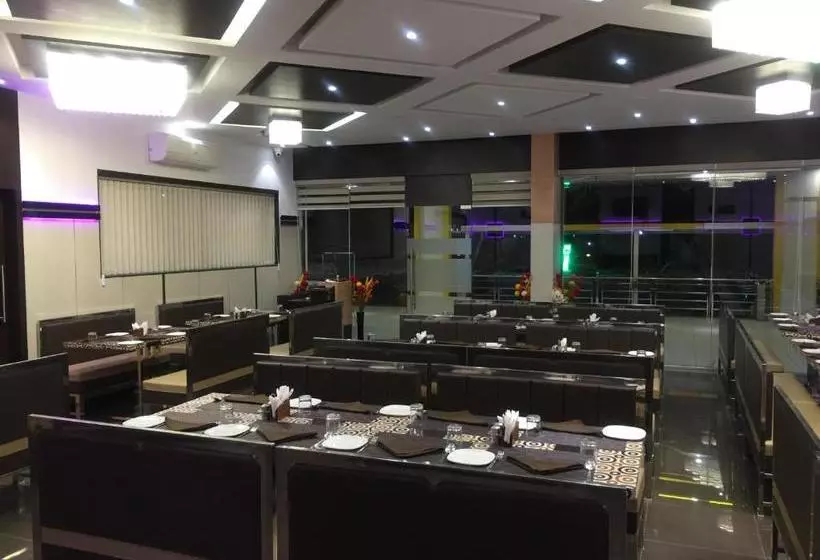 Hotelli Darshan And Guest House