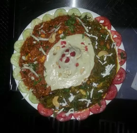 Hotelli Darshan And Guest House
