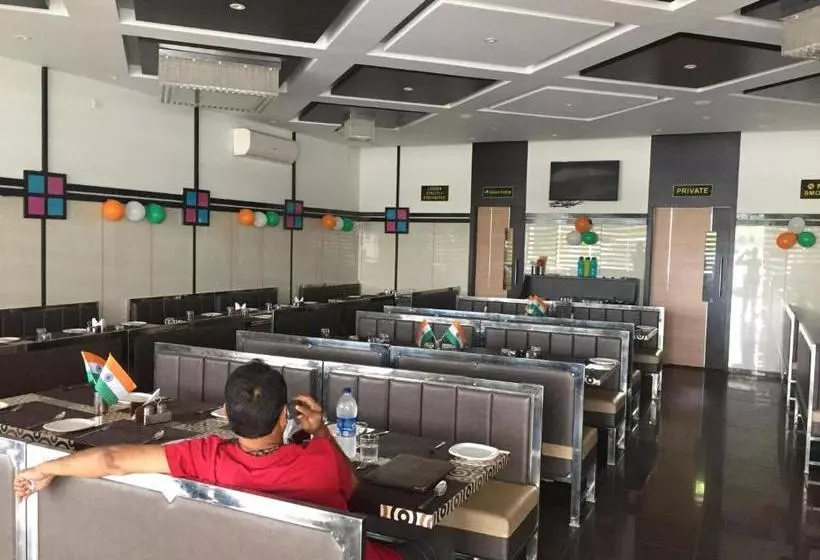 Hotelli Darshan And Guest House