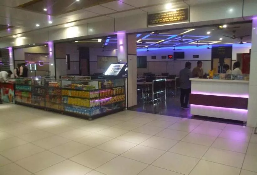 Hotelli Darshan And Guest House