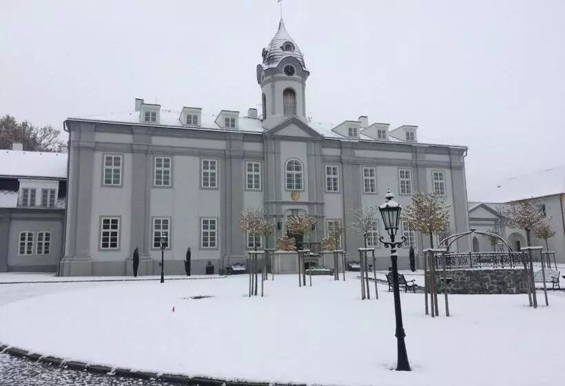 Hotelli Panství Dlouhá Lhota