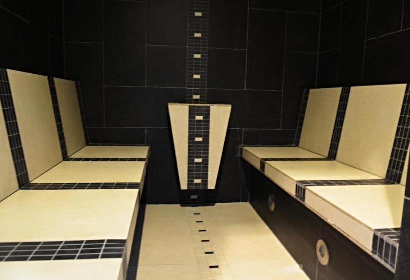 فندق Panství Dlouhá Lhota