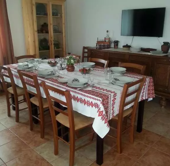 هتل Pensiunea Agroturistica Ioana
