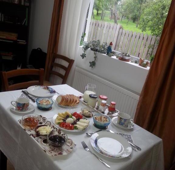 فندق Pensiunea Agroturistica Ioana