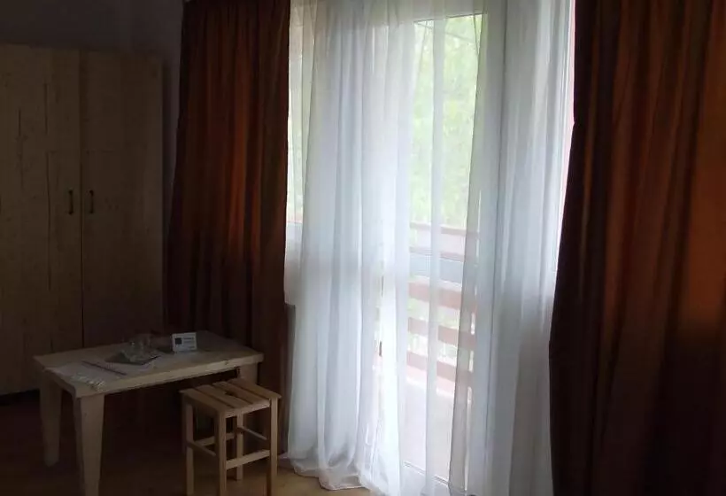 هتل Pensiunea Agroturistica Ioana