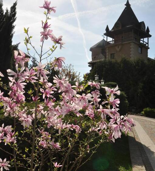 בית מלון כפרי Resort&spa Kamelot