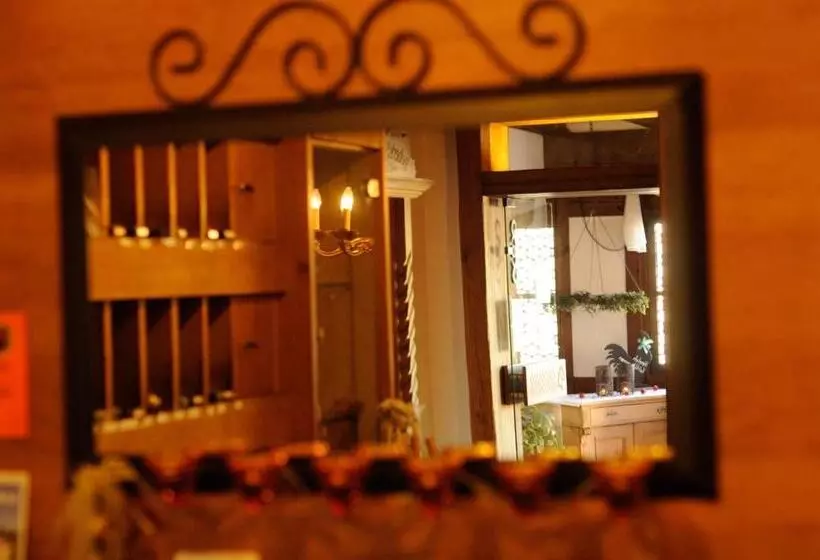 Hotelli Schwarzes Ross