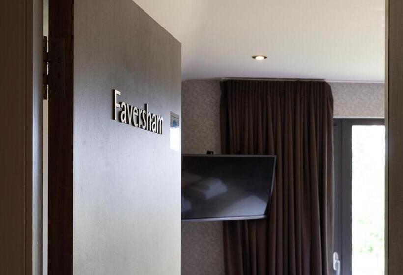 ホテル The Kilnwick Percy Resort And Golf Club