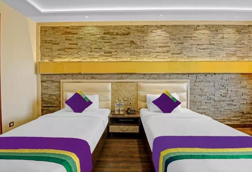 ホテル Treebo Premium Arista