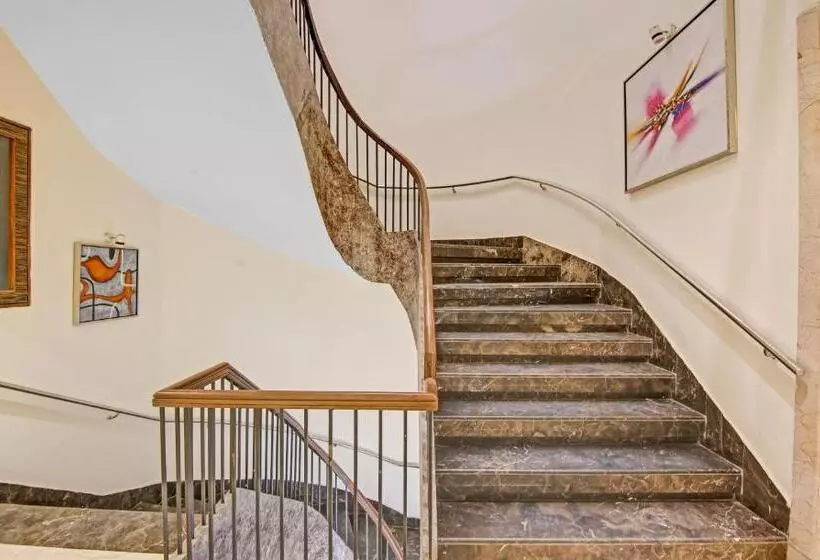 ホテル Treebo Premium Arista