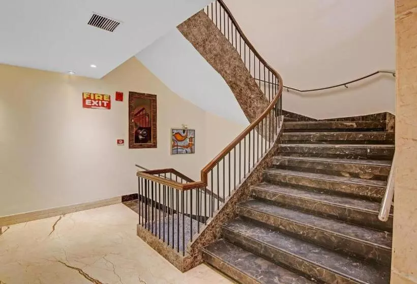 ホテル Treebo Premium Arista