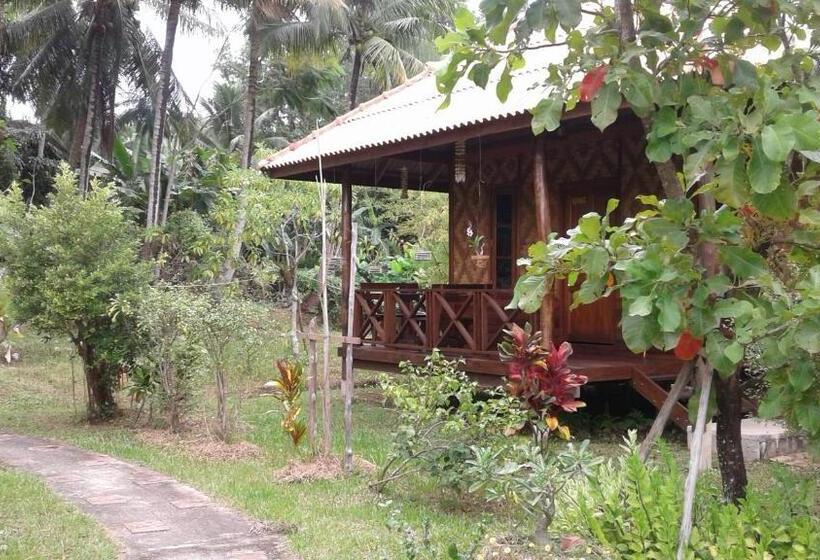 膳宿费 Ban Ban Bangalow