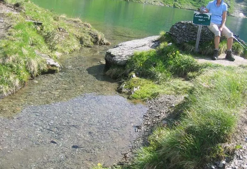 ペンション Gasthof Karlwirt