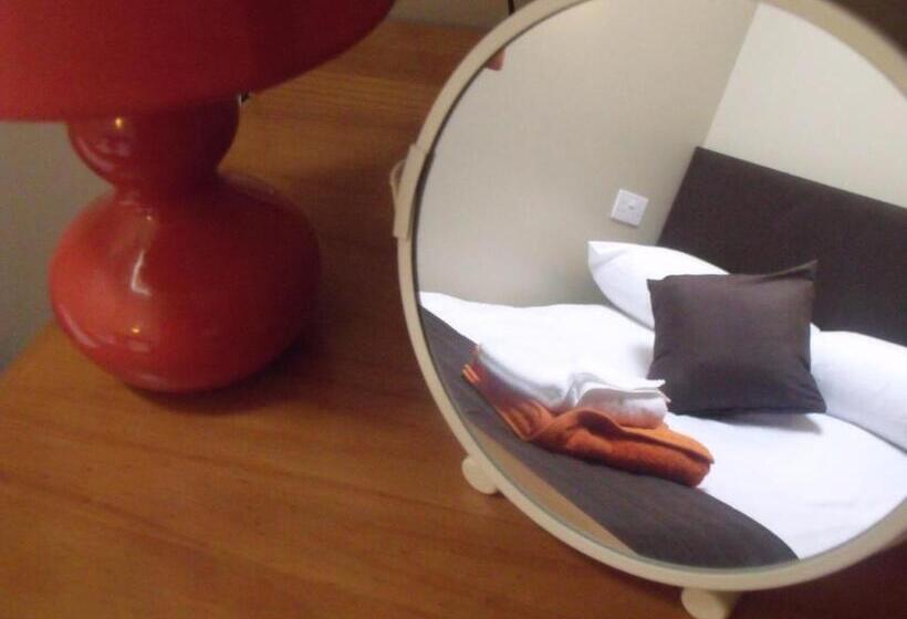 ペンション Stag Coach House