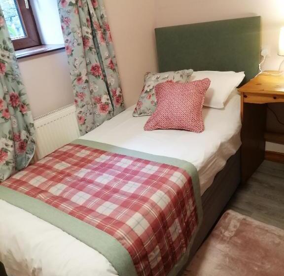 ペンション Stag Coach House