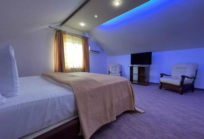 Lomakeskus Complex Turistic Darina Sancraiu De Mures