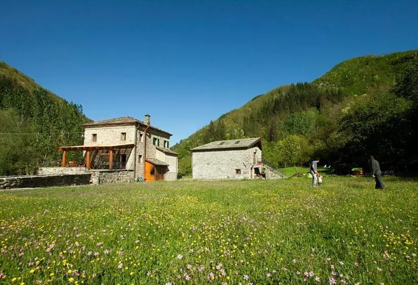 تختخواب و صبحانه Agriturismo Mulino Marghen   Restored Watermill   Retreat Center