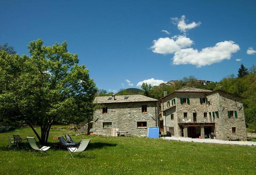 צימר Agriturismo Mulino Marghen Restored Watermill Retreat Center