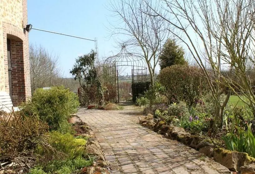 ベッドアンドブレックファースト Au Jardin Des Violettes