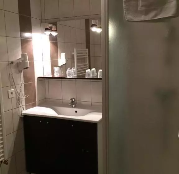Aamiaismajoitus (B&B) Auberge Les Fontilles