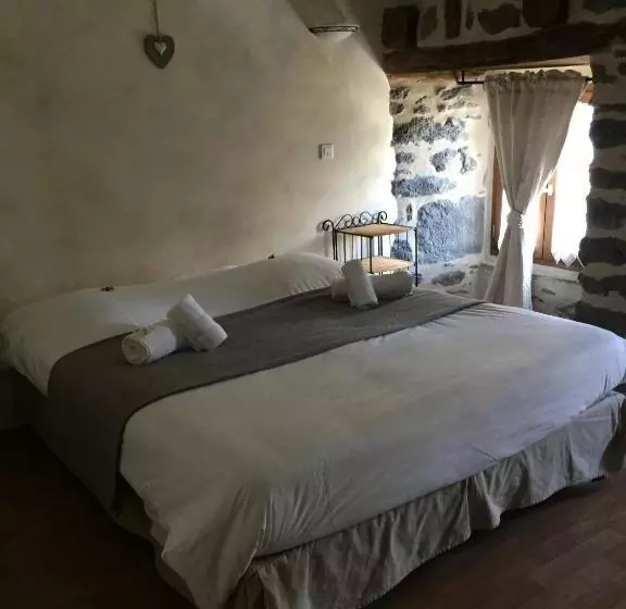 Aamiaismajoitus (B&B) Auberge Les Fontilles