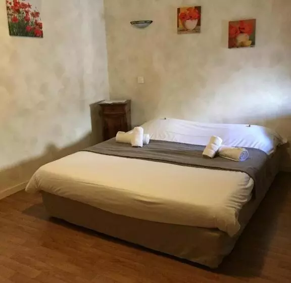 Aamiaismajoitus (B&B) Auberge Les Fontilles