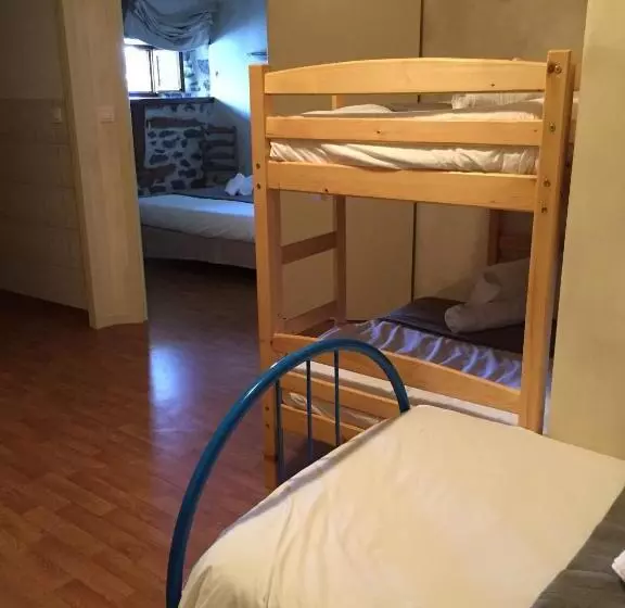 Aamiaismajoitus (B&B) Auberge Les Fontilles
