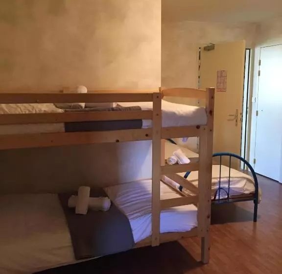 Aamiaismajoitus (B&B) Auberge Les Fontilles