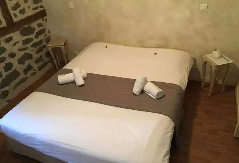 Aamiaismajoitus (B&B) Auberge Les Fontilles