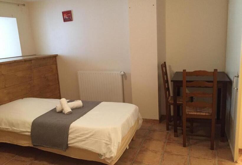 مبيت وإفطار Auberge Les Fontilles